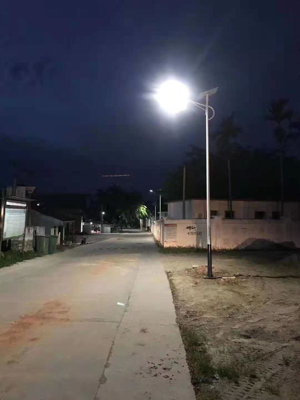 ทั้งหมดใน 2 ไฟถนนพลังงานแสงอาทิตย์ 60W 80W ไฟถนน LED พลังงานแสงอาทิตย์กึ่งไฟถนนพลังงานแสงอาทิตย์