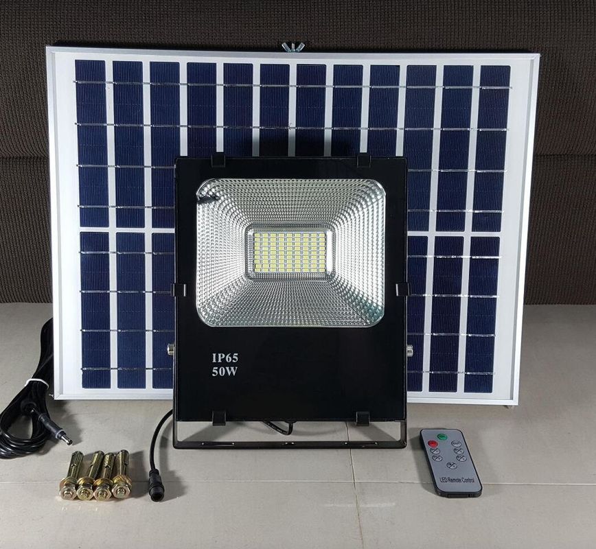 Synsvo Solar Power LED Floodlight Off Grid พร้อมเซนเซอร์ 500W Solar Billboard Light