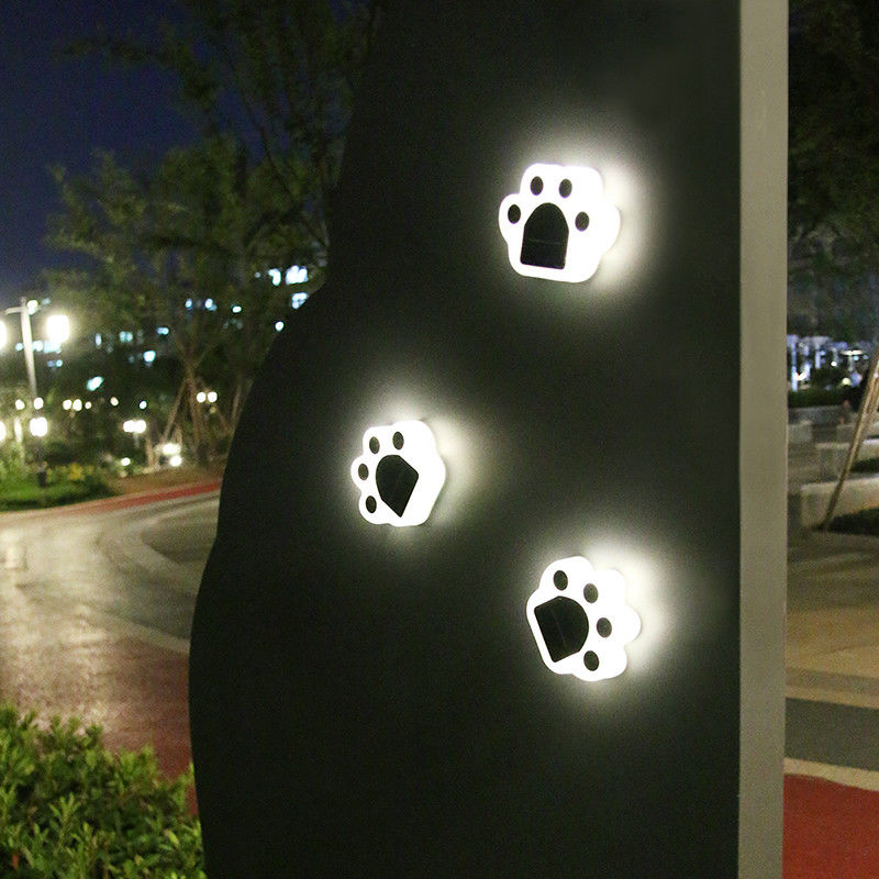 ไฟตกแต่งพลังงานแสงอาทิตย์ขนาด 5,000K 70lm เสียบ Cat Paw Print โคมไฟสนามหญ้าพลังงานแสงอาทิตย์
