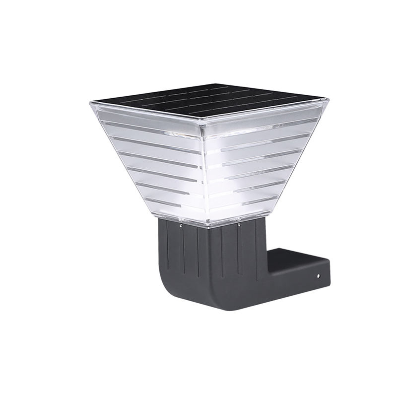 90 lm/w LED โคมไฟติดผนังพลังงานแสงอาทิตย์ กลางแจ้ง 3.2V โคมไฟภายนอกที่ทันสมัย ​​ABS สวน ภูมิทัศน์