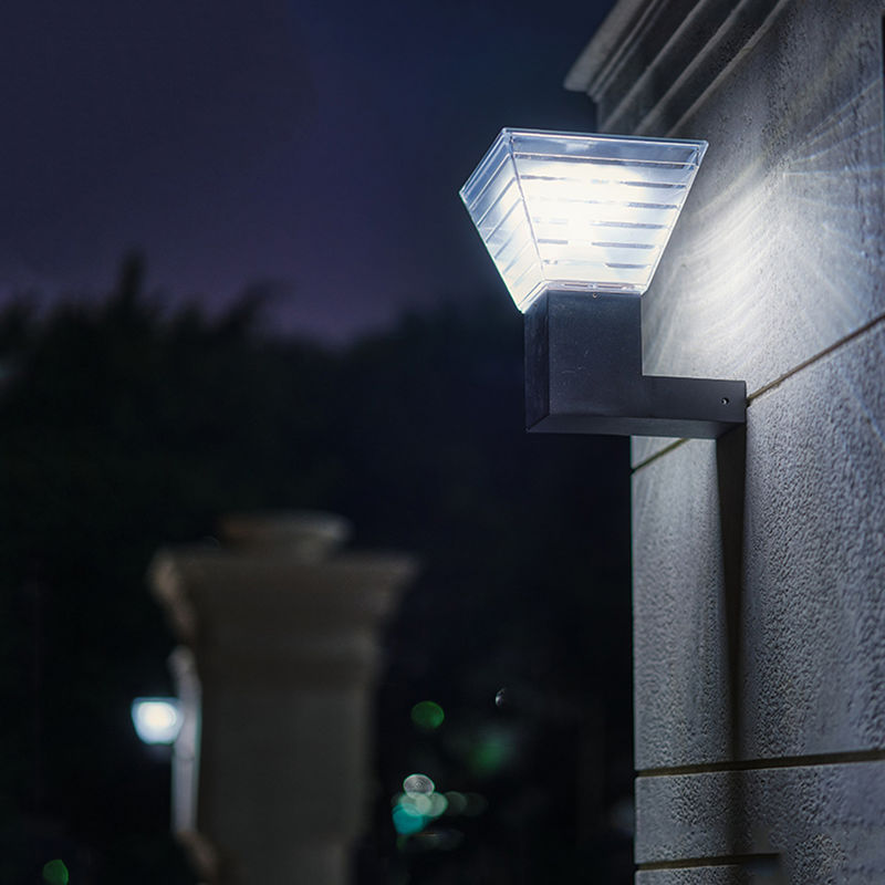 90 lm/w LED โคมไฟติดผนังพลังงานแสงอาทิตย์ กลางแจ้ง 3.2V โคมไฟภายนอกที่ทันสมัย ​​ABS สวน ภูมิทัศน์