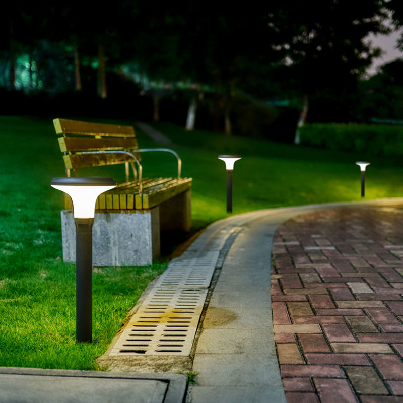 DC 5V ไฟสวนพลังงานแสงอาทิตย์กลางแจ้ง 6000K Patio Power Lanterns เซนเซอร์ สำหรับ Home Lawn Walkway