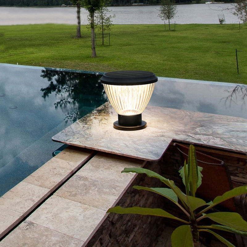 สวน LED พลังงานแสงอาทิตย์กลางแจ้งกันน้ำตกแต่งทั้งหมดในหนึ่งโคมไฟเสาแสง