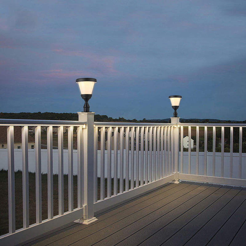 เสาประตูหลักรั้วพลังงานแสงอาทิตย์กลางแจ้ง 3.2V ไฟ LED โพสต์ตกแต่งสวน