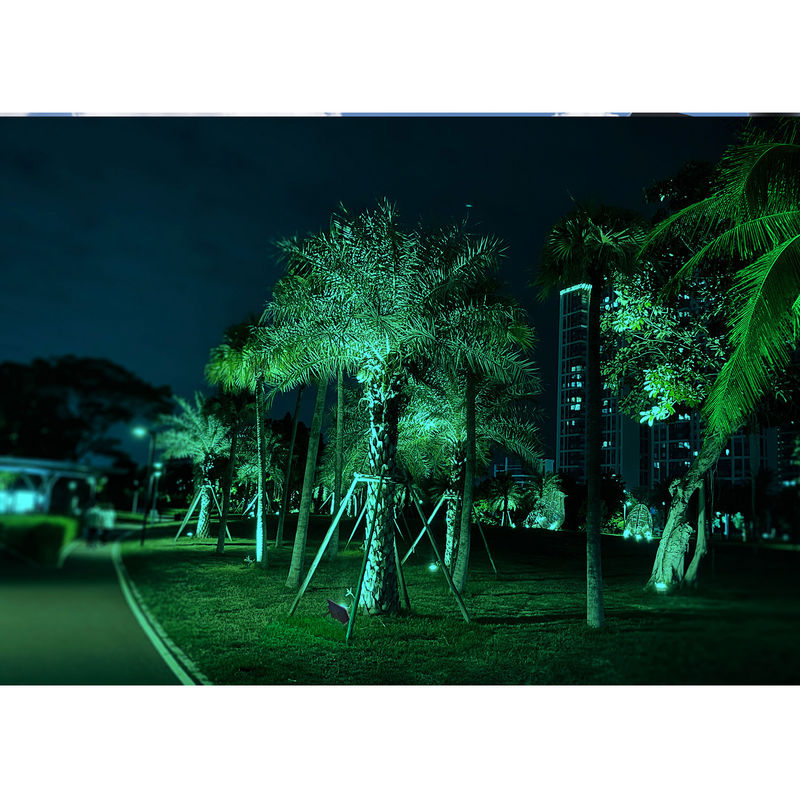 สมาร์ท APP ควบคุม RGB เปลี่ยนสีภายนอก Floodlights พลังงานแสงอาทิตย์