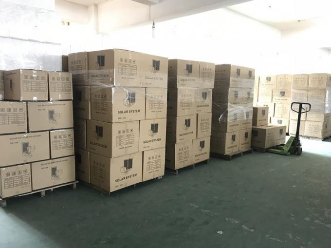 ODM Commercial 10 วัตต์ระบบไฟพลังงานแสงอาทิตย์ 8Hrs ถึง 30Hrs 11